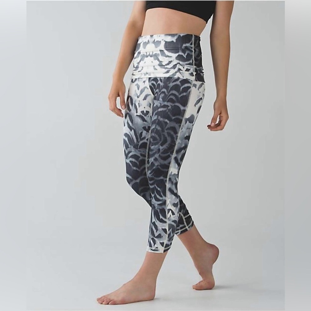 Lululemon Wunder Under *SE Dance Crop Pant